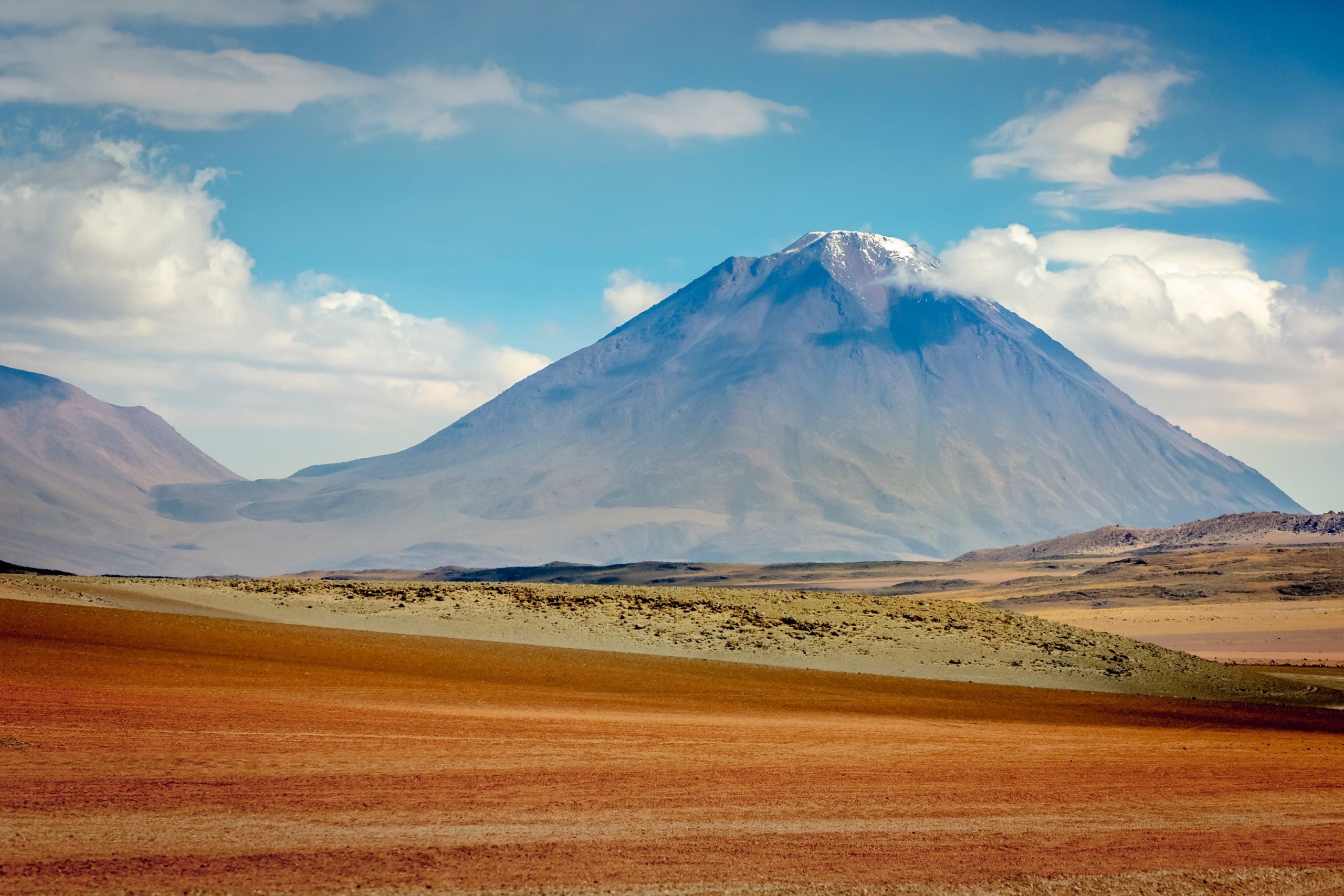 Licancabur,Volcanic,Landscape,Ain,Atacama,Desert,,Bolivian,Andes