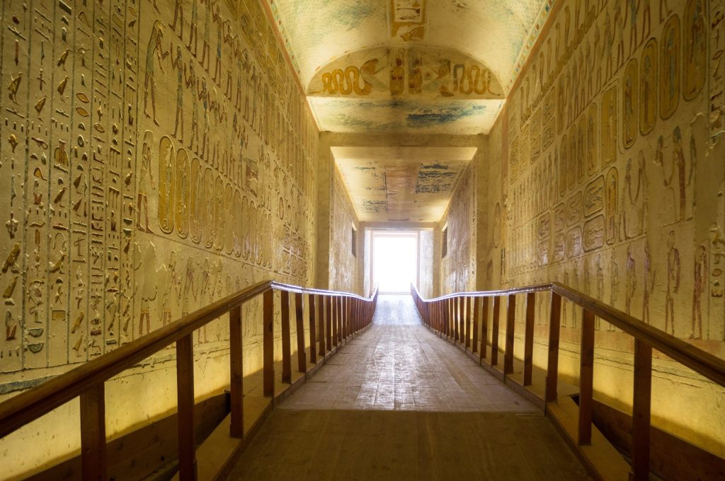 Luxor,,Egypt,-,March,2019:,Egyptian,Tomb,Passage,Corridor,To